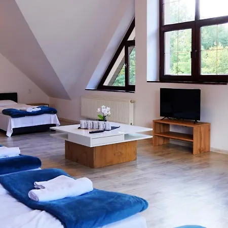 Miedzy Parkami Bed and breakfast 3*