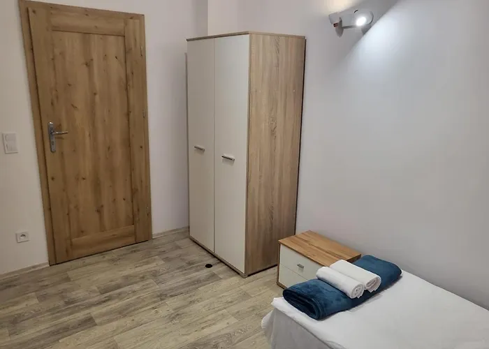 住宿加早餐酒店 Miedzy Parkami 3*