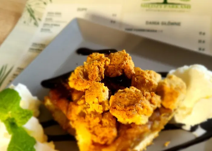 Miedzy Parkami 住宿加早餐酒店 3*